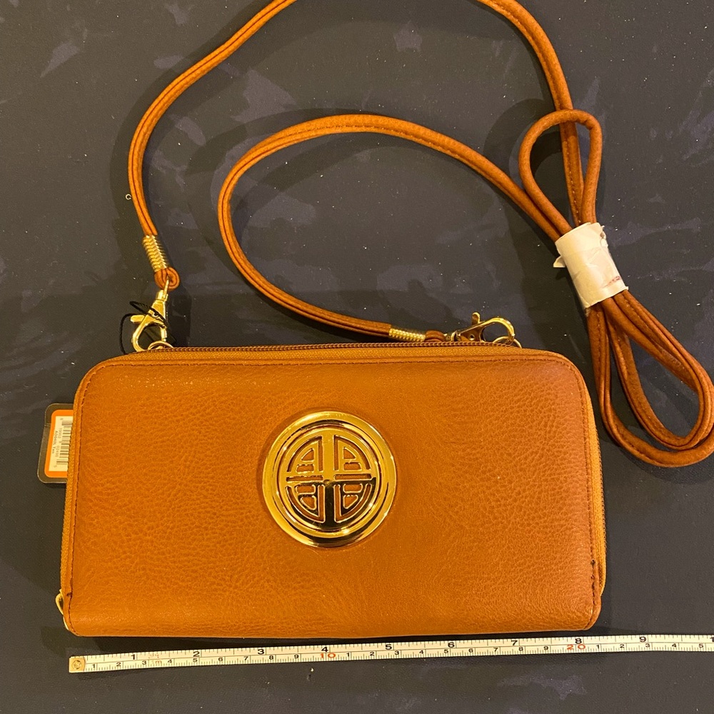NWT Crossbody purse/ clutch